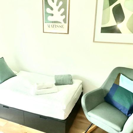 Baltic Riviera Apartments - Garden Sanctuary Retreat Danzica Esterno foto