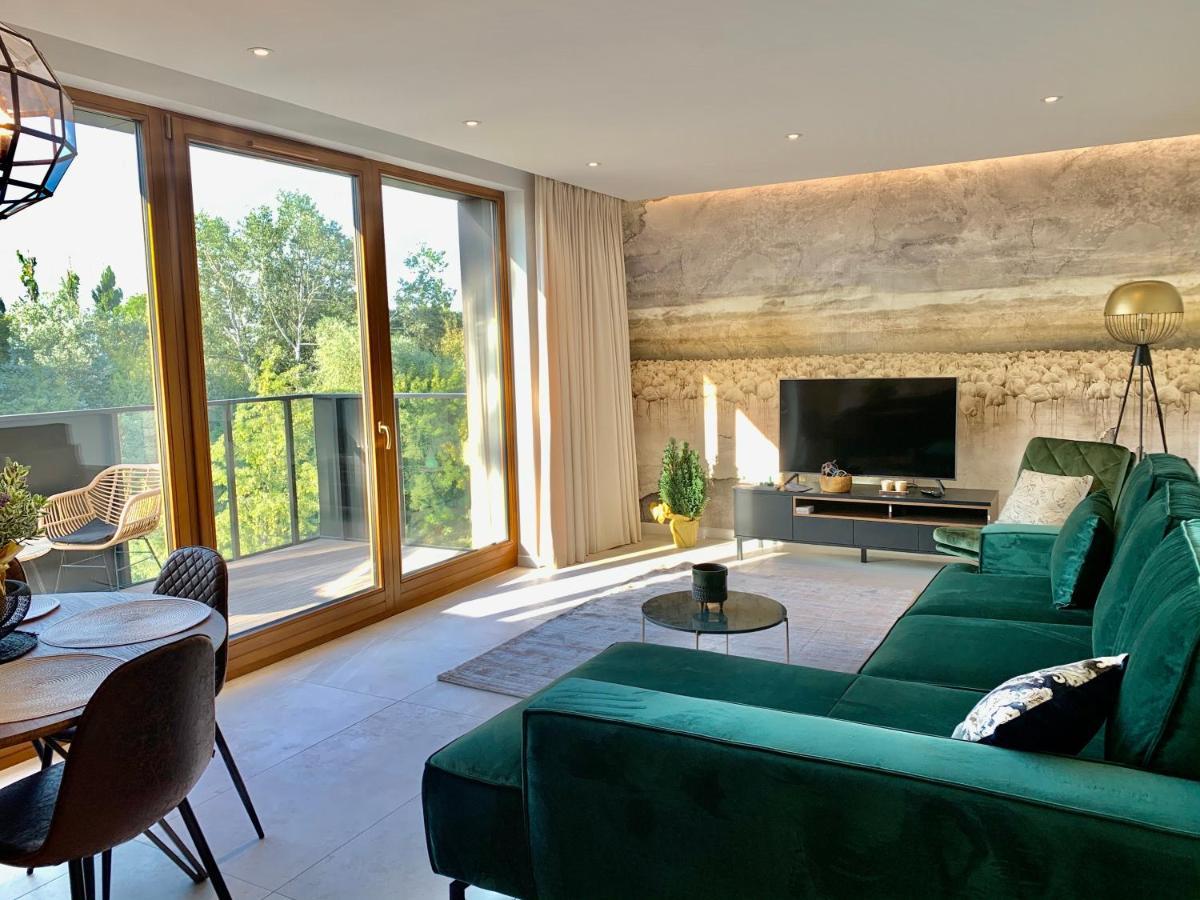 Baltic Riviera Apartments - Garden Sanctuary Retreat Danzica Esterno foto