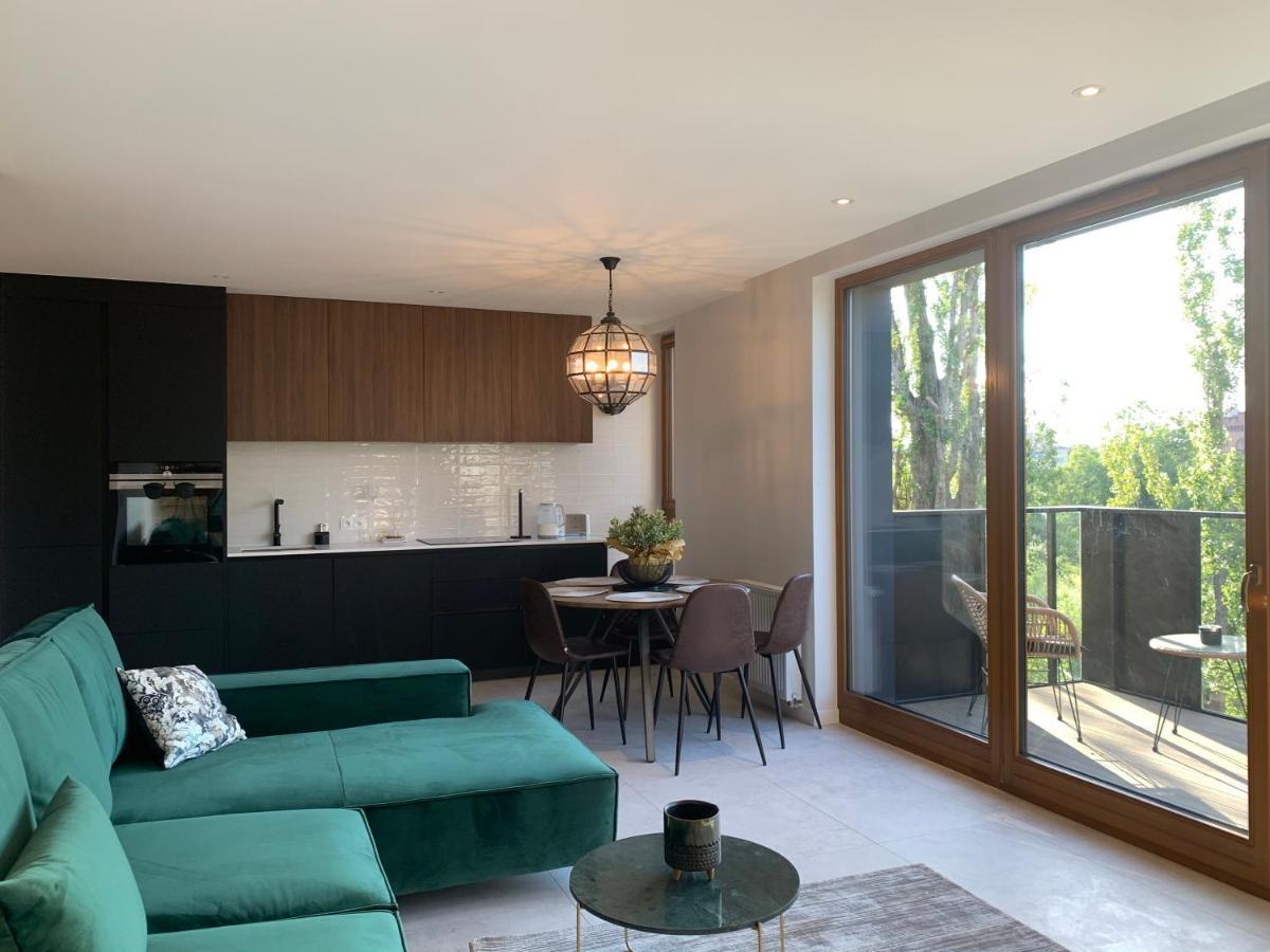 Baltic Riviera Apartments - Garden Sanctuary Retreat Danzica Esterno foto