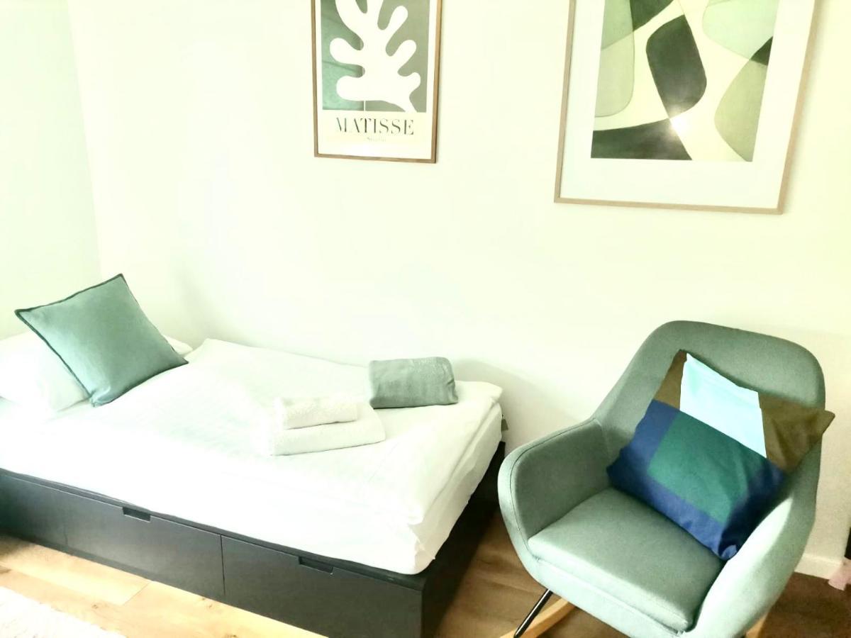 Baltic Riviera Apartments - Garden Sanctuary Retreat Danzica Esterno foto